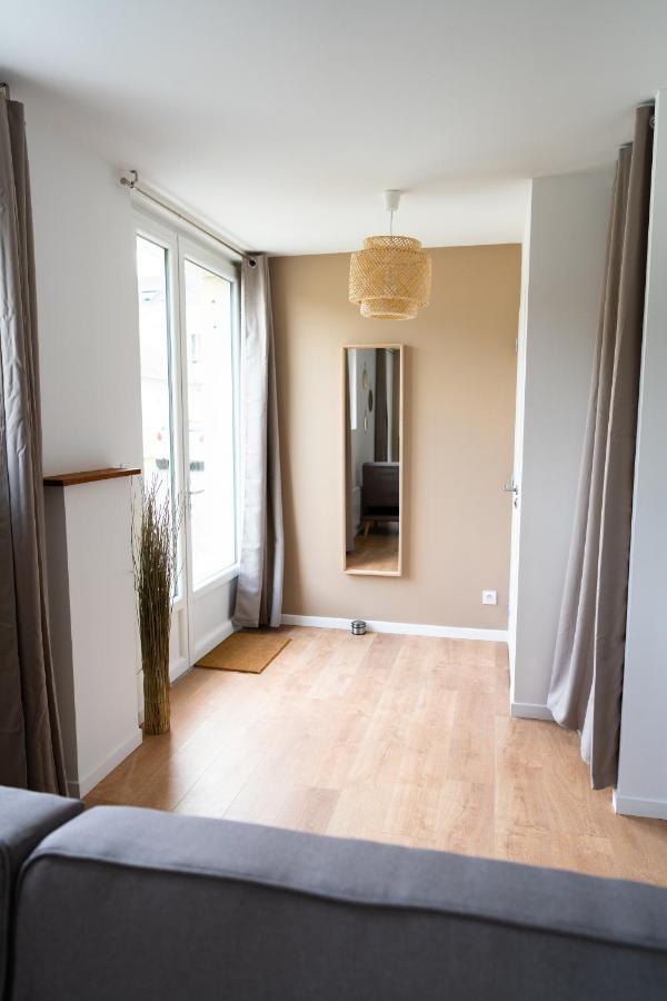Appartement Cosy Avec Parking Prive A Saumur Luaran gambar