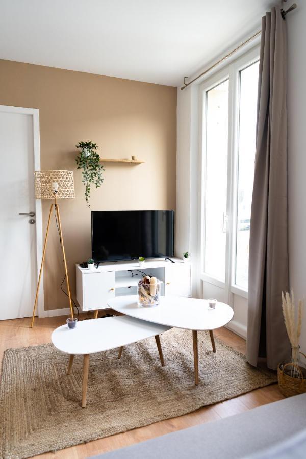 Appartement Cosy Avec Parking Prive A Saumur Luaran gambar